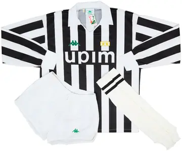 1991-92 Juventus Basic Home Full Kit (L)