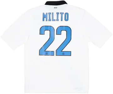 2011-12 Inter Milan Away Shirt Milito #22 (M)