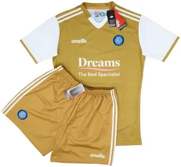 2021-22 Wycombe Wanderers Away Shirt & Shorts (L)