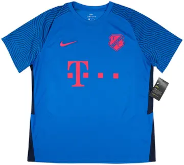2021-22 Utrecht Away Shirt (XL)