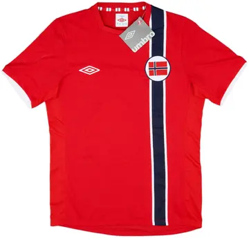 2012-13 Norway Home Shirt (S)