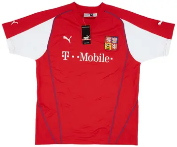 2004-05 Czech Republic Basic Home Shirt (XL)