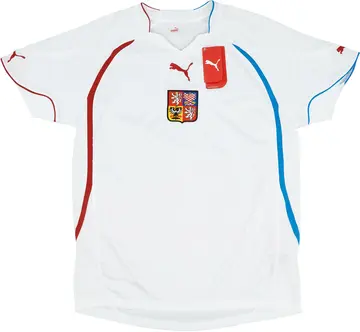 2010-11 Czech Republic Away Shirt (L)
